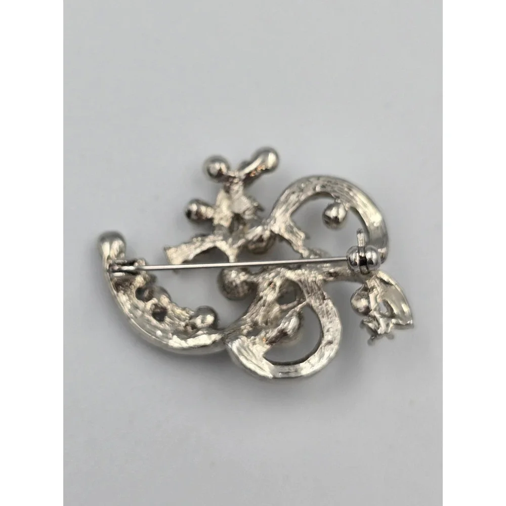 Vintage Style Faux Pearl & AB Rhinestone Brooch Pin Silver Tone Abstract Swirl‎